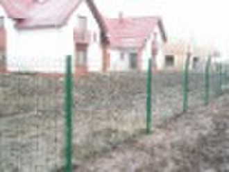 Welded wire fence