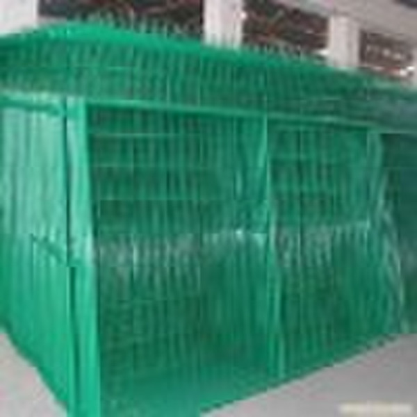 Welded mesh fence