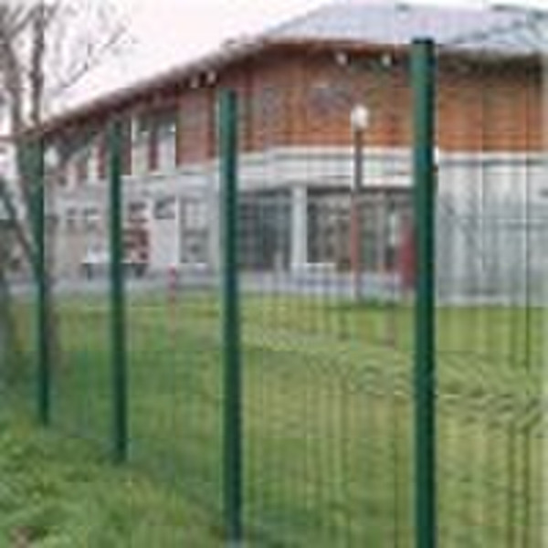 welded wire mesh fence