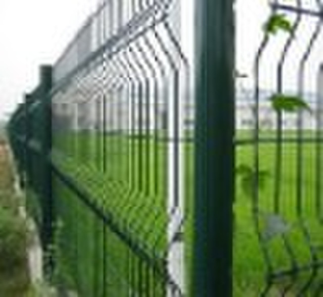 wire mesh fence