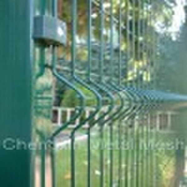 wire mesh fence