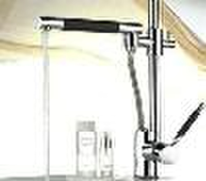 Single Lever Pull Out Spray Kitchen Faucet