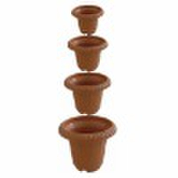 Plastic Flower Pots & Planters