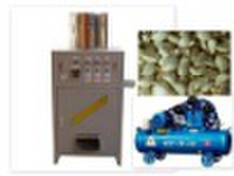 Garlic peeling machine