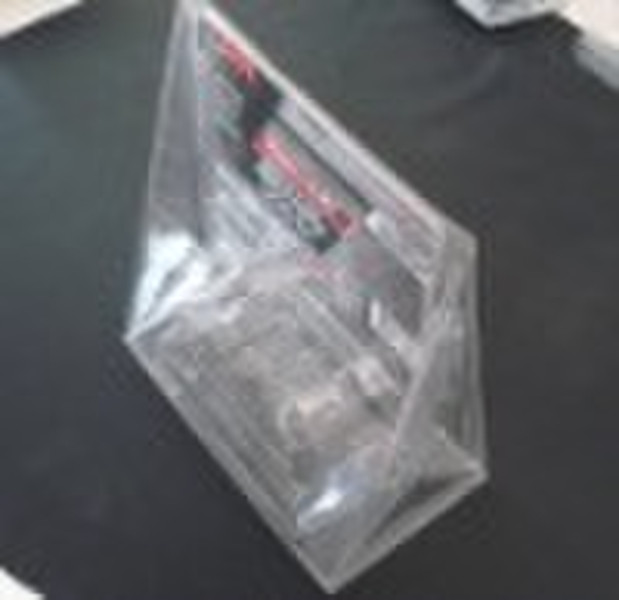 Tri-folding clamshell