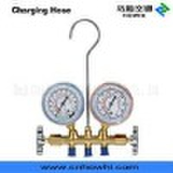 manifold with charging hose, for refrigeration and