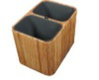 Bamboo dustbin