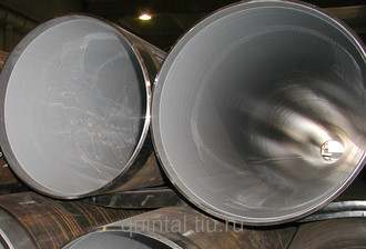 Steel pipe with corrosion-resistant insulation, thermal insulation