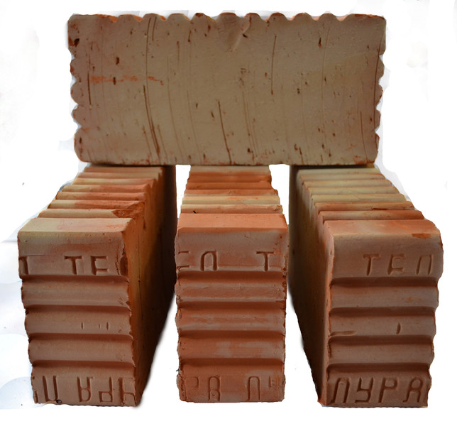 Brick M-150 ceramic, full-bodied, ordinary, single.