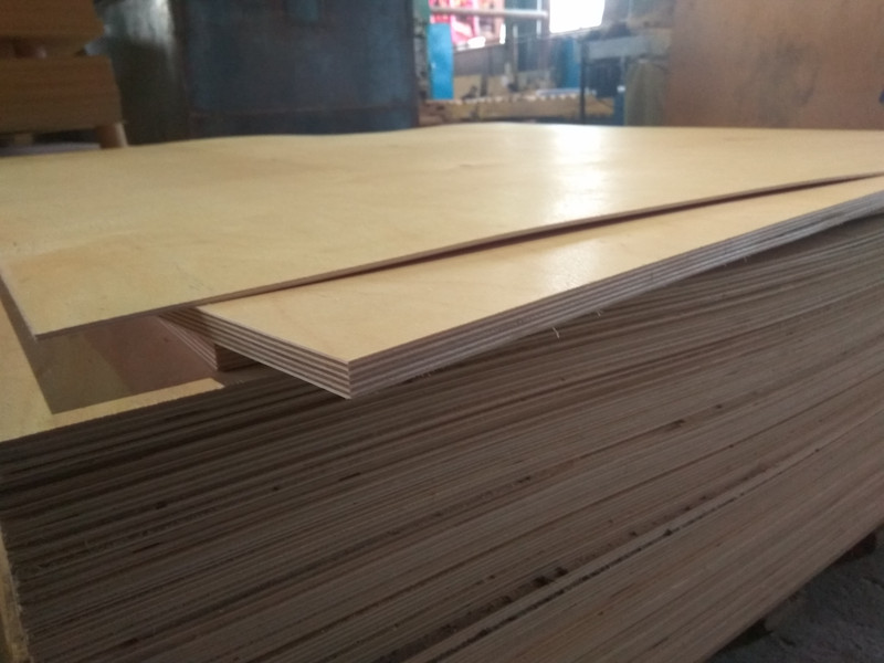 The production of plywood FC 1525*1525