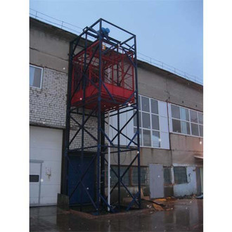 The cargo lift from the manufacturer.