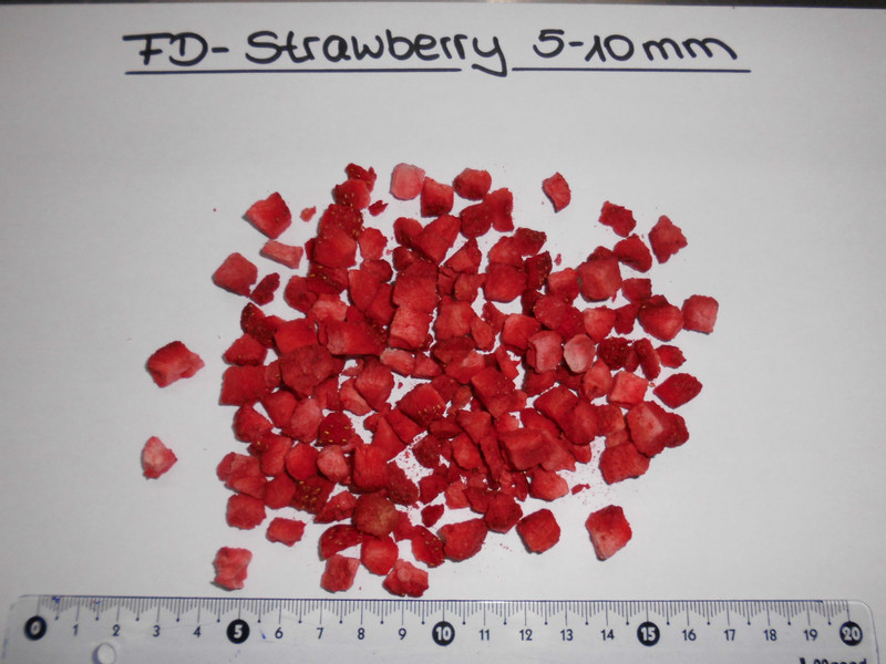 Dried strawberry (freeze-drying)