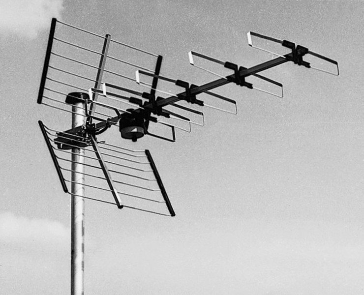Kathrein AON 65 television antenna