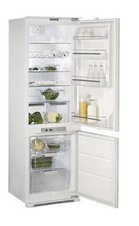 KitchenAid KRCB 6063 freestanding A+ White fridge-freezer