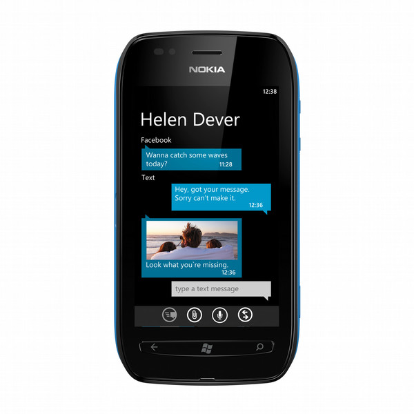 Nokia Lumia 710 8ГБ Черный, Бирюзовый