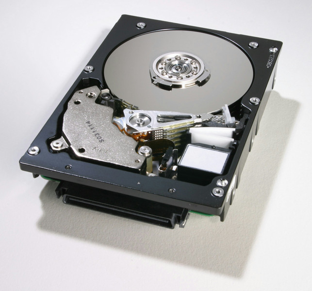 Hitachi Ultrastar 10K300 147G U320 147GB SCSI internal hard drive