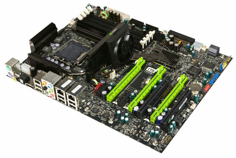 EVGA nForce 790i Ultra SLI Socket T (LGA 775) ATX материнская плата