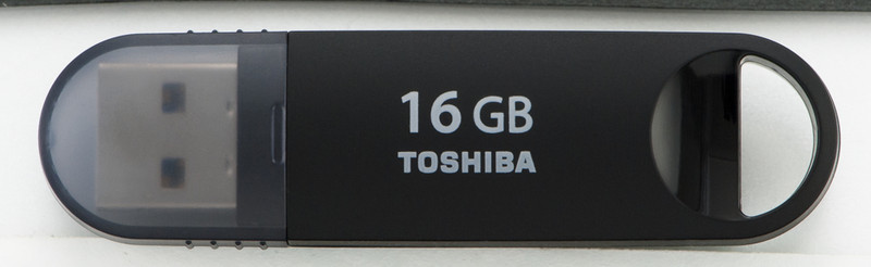 Toshiba TransMemory-MX 16ГБ USB 3.0 Черный USB флеш накопитель