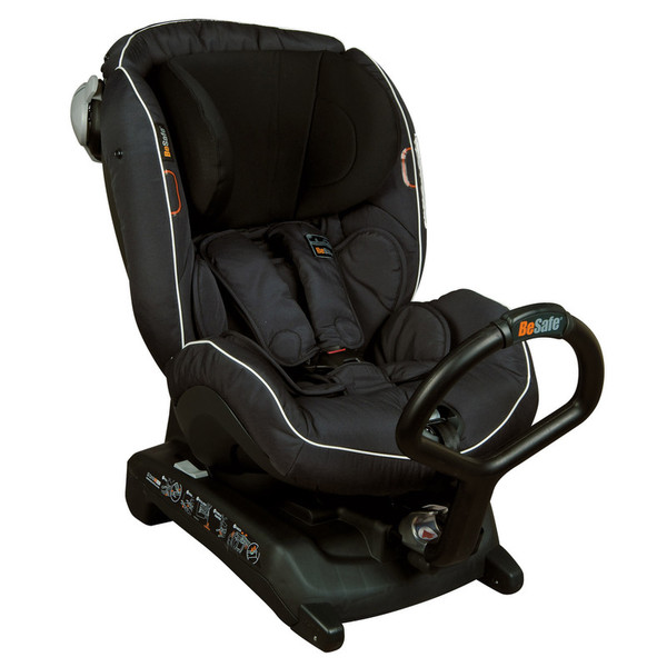BeSafe iZi Combi X3 ISOfix 0+/1 (0 - 18 kg; 0 - 4 Jahre) Schwarz Autositz für Babys
