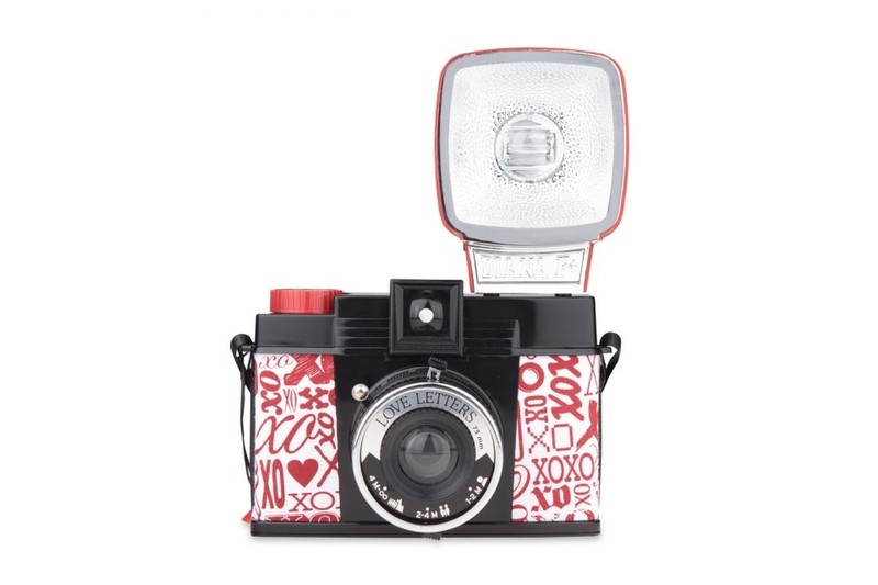 Lomography Diana F+ Compact film camera 120 mm Schwarz, Rot, Weiß