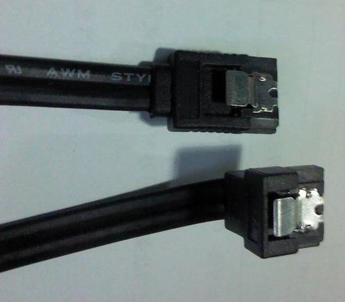 Innobo IN356 0.5м SATA III SATA III Черный кабель SATA