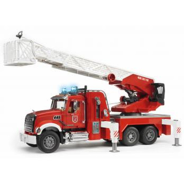 BRUDER MACK Granite fire engine with water pump ABS синтетика игрушечная машинка