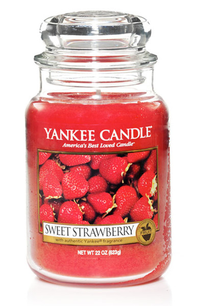 Yankee Candle 1053531 Round Strawberry Red 1pc(s) wax candle