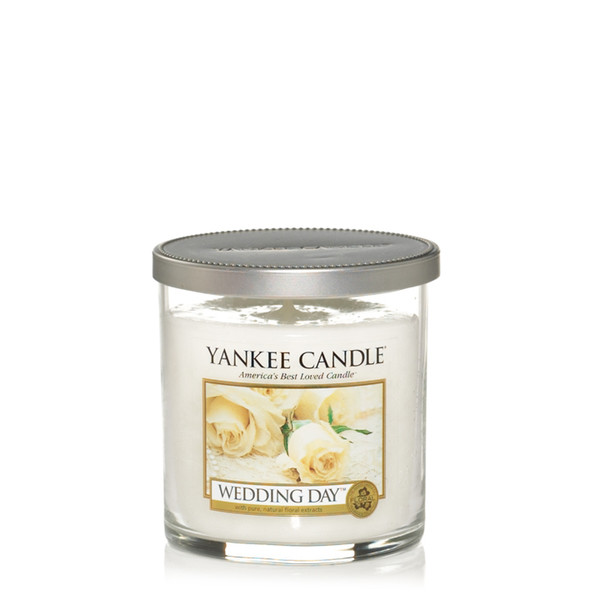 Yankee Candle 1186179E Круглый Белый 1шт восковая свеча