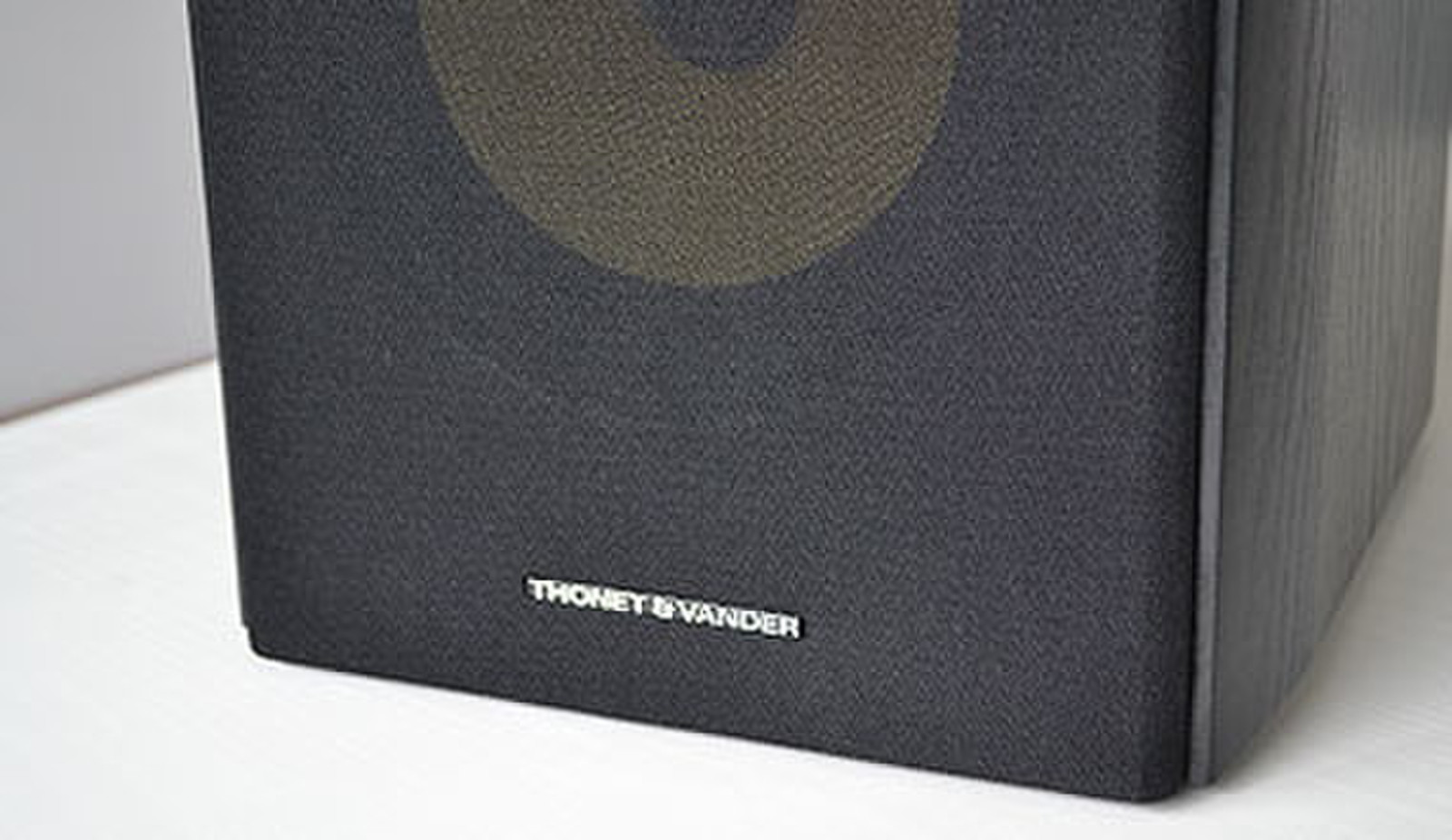 ᐈ Thonet & Vander KUGEL купить • Цены, Технические характеристики, Фото.