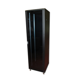 Uniformatic 27462 Freestanding 22U Black rack