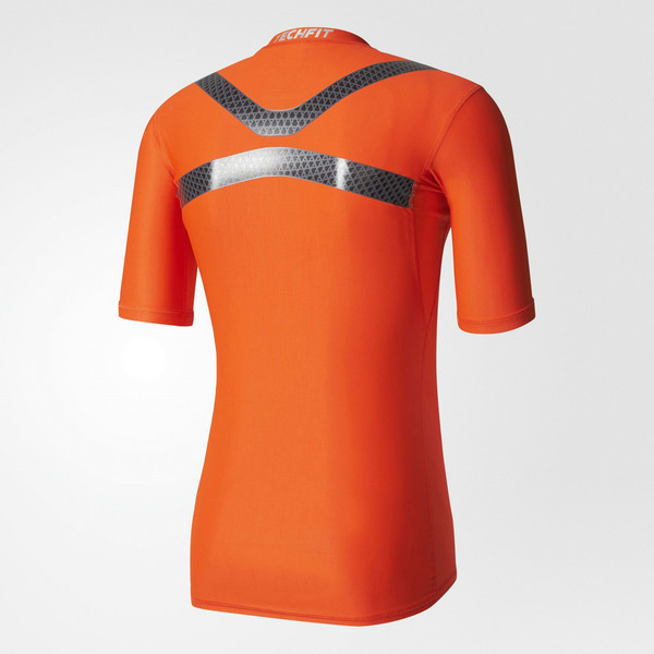 Adidas Techfit Power T-shirt L Short sleeve Crew neck Elastane,Polyester Orange
