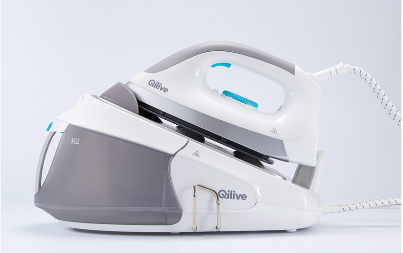 Qilive Q.5554 2400W 1.8L Ceramic soleplate White steam ironing station