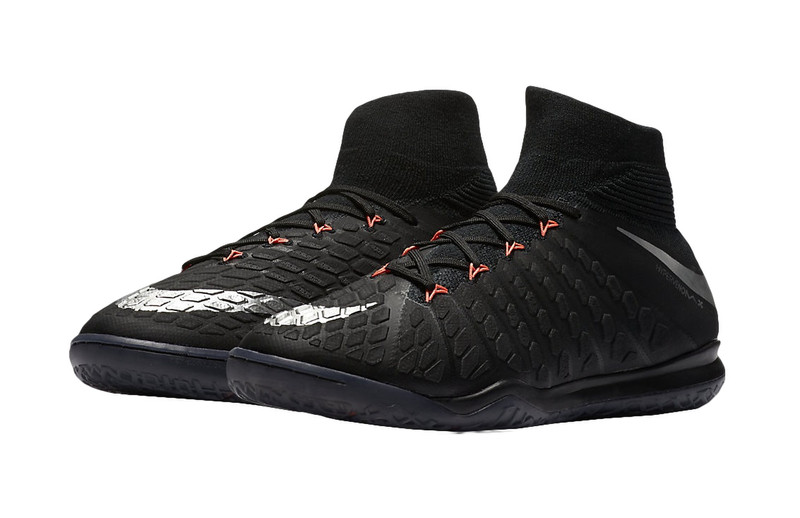 Nike HypervenomX Proximo II Dynamic Fit IC football boots