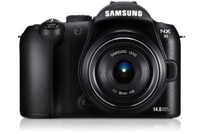 Samsung NX10 цифровой фотоаппарат