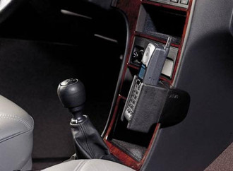 Arat 1064 Schwarz Halterung