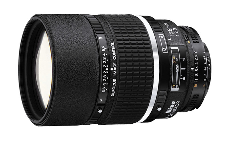 Nikon AF DC-NIKKOR 135mm f/2D SLR Черный