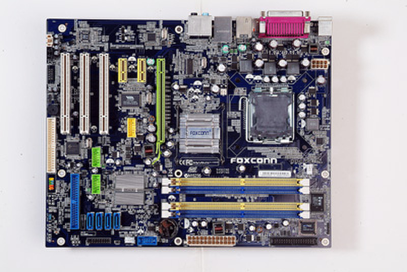 Foxconn 945P7AD-8EKRS2H Socket T (LGA 775) ATX motherboard