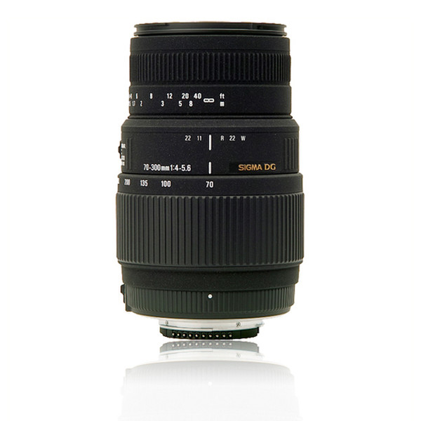 Sigma 70-300mm F4-5.6 DG Macro SLR Telephoto lens Black