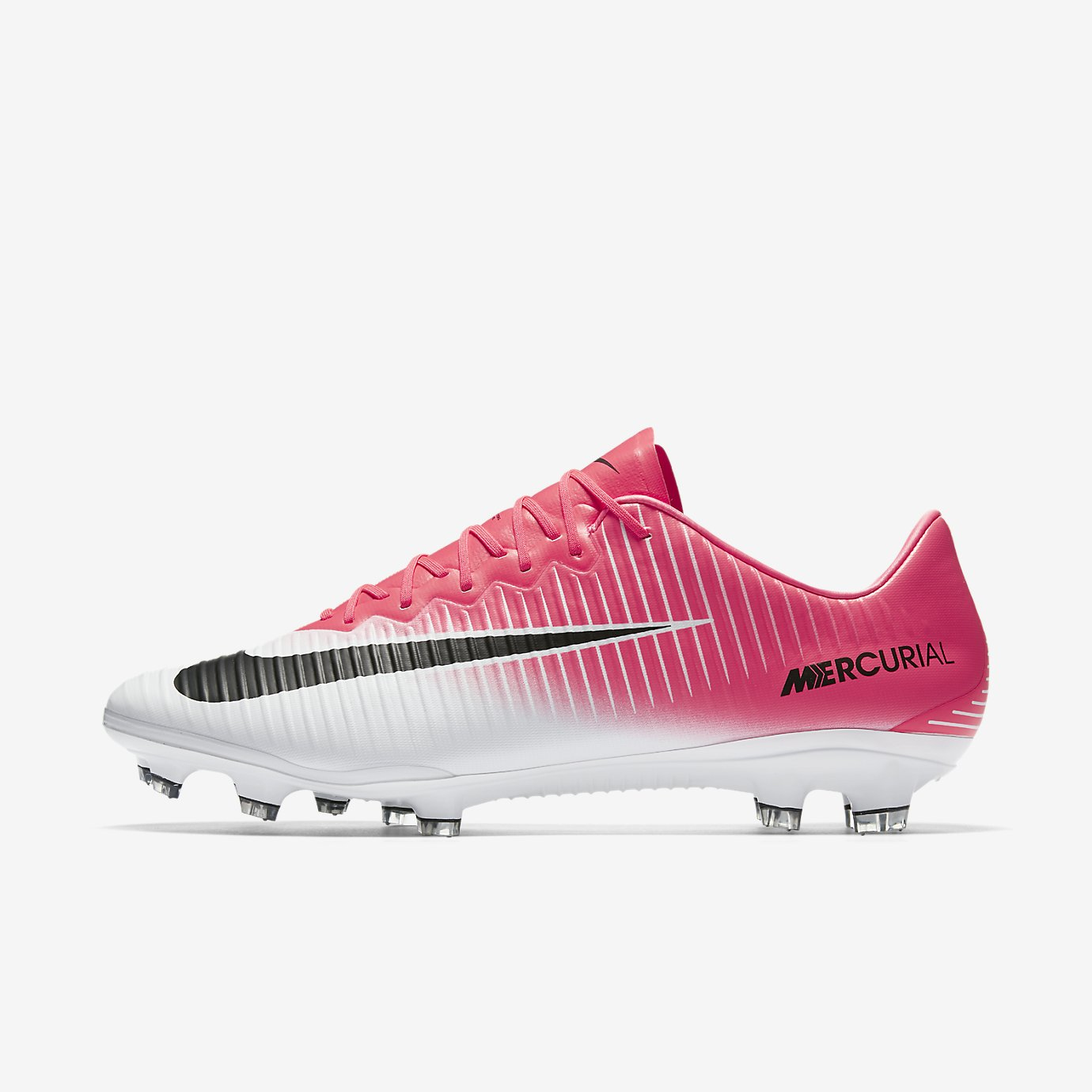 Футбольные бутсы Nike Mercurial